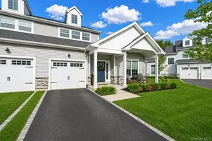 51 Farm Acre Cir, Mount Sinai, NY 11766 - Photo 4