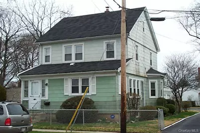 6 S 12th Street, New Hyde Park, NY 11040 - Photo 1