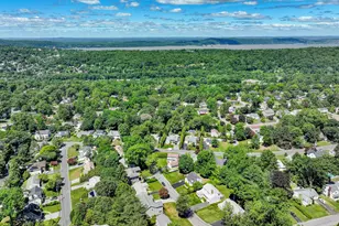 11 Overlook Rd, Ardsley, NY 10502 - Photo 2