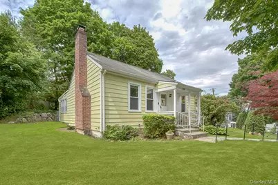 910 Linda Avenue, Thornwood, NY 10594 - Photo 2