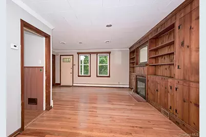 910 Linda Avenue, Thornwood, NY 10594 - Photo 8