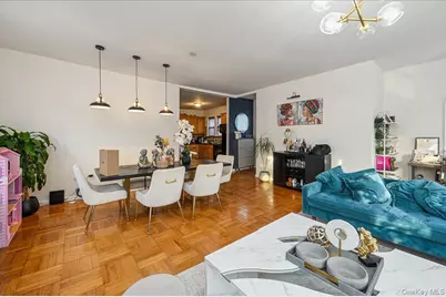 1065 Stell Place, Bronx, NY 10469 - Photo 4