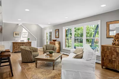 14 Locust Avenue, East Setauket, NY 11733 - Photo 18