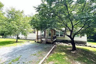 81 Lindholm Rd, Hurleyville, NY 12747 - Photo 2