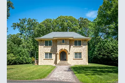 225 Old Willets Path, Smithtown, NY 11787 - Photo 2