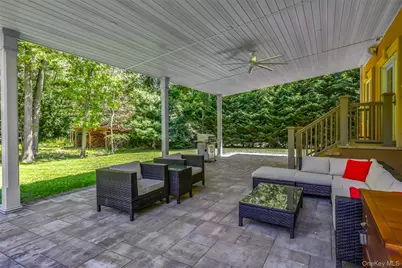 225 Old Willets Path, Smithtown, NY 11787 - Photo 30