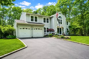 2 Barbara Anne St, Manorville, NY 11949 - Photo 4
