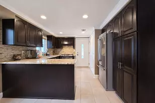 2 Sussex Ln, Lake Grove, NY 11755 - Photo 8