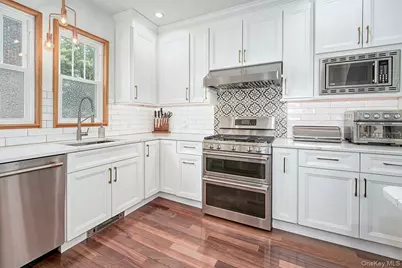 55 Sherwood Avenue, Ossining, NY 10562 - Photo 8