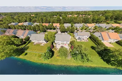38 Hamlet Woods Drive, Saint James, NY 11780 - Photo 2