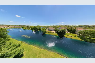 38 Hamlet Woods Drive, Saint James, NY 11780 - Photo 4