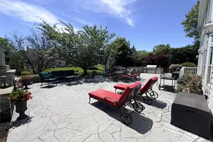 38 Hamlet Woods Dr, Saint James, NY 11780 - Photo 38