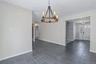 21 Maine Dr, Newburgh, NY 12550 - Photo 8