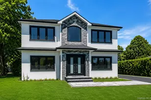 118 W Cherry St, Hicksville, NY 11801 - Photo 4