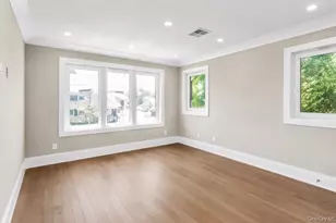 118 W Cherry St, Hicksville, NY 11801 - Photo 20