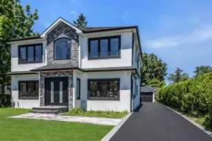 118 W Cherry St, Hicksville, NY 11801 - Photo 4