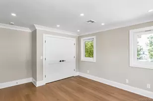 118 W Cherry St, Hicksville, NY 11801 - Photo 34