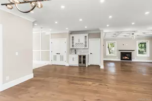 118 W Cherry St, Hicksville, NY 11801 - Photo 14
