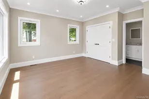 118 W Cherry St, Hicksville, NY 11801 - Photo 16