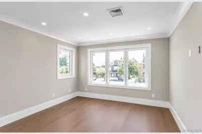 118 W Cherry Street, Hicksville, NY 11801 - Photo 34