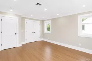 118 W Cherry St, Hicksville, NY 11801 - Photo 36