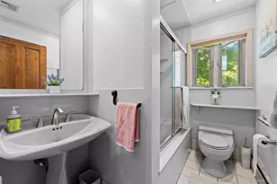 2463 N Pine Grove Ct, Yorktown Heights, NY 10598 - Photo 8