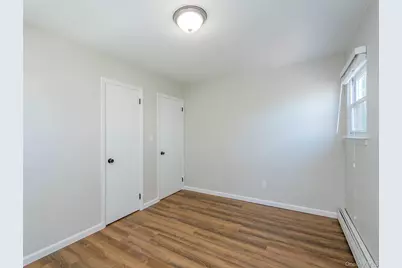 80 Maxwell Avenue, Oyster Bay, NY 11771 - Photo 12