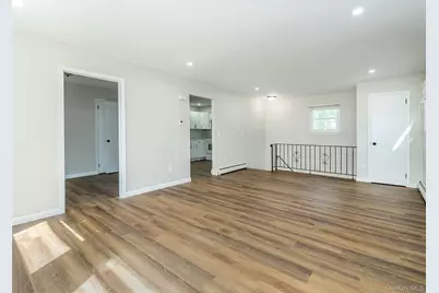 80 Maxwell Avenue, Oyster Bay, NY 11771 - Photo 4