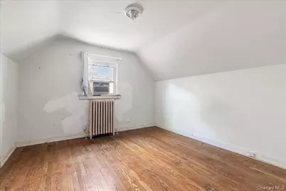 56 Northfield Road, New Rochelle, NY 10804 - Photo 16