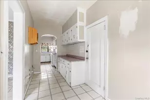 56 Northfield Rd, New Rochelle, NY 10804 - Photo 6