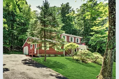 1096 Sunset Street, Yorktown Heights, NY 10598 - Photo 4