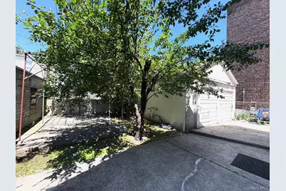 8625 59th Avenue, Elmhurst, NY 11373 - Photo 2