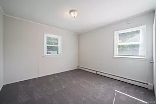 129 Shaber Rd, Patchogue, NY 11772 - Photo 12
