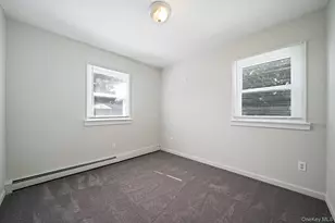 129 Shaber Rd, Patchogue, NY 11772 - Photo 10