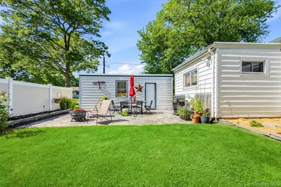 76 Hanrahan Avenue, Farmingville, NY 11738 - Photo 8