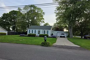 76 Hanrahan Ave, Farmingville, NY 11738 - Photo 36