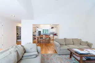 33 Windwood Ct, Westhampton, NY 11977 - Photo 10