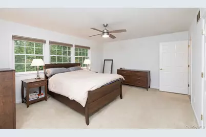 33 Windwood Court, Westhampton, NY 11977 - Photo 20