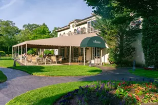1165 Savoy Dr, Melville, NY 11747 - Photo 26