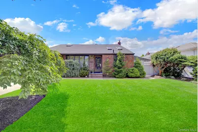 312 Eastlake Avenue, Massapequa Park, NY 11762 - Photo 2