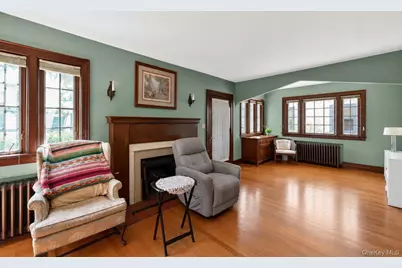 2626 169th Street, Flushing, NY 11358 - Photo 4
