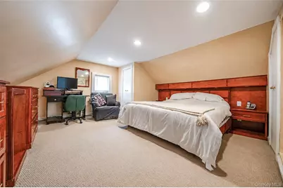 240-11 88th Avenue, Bellerose, NY 11426 - Photo 20