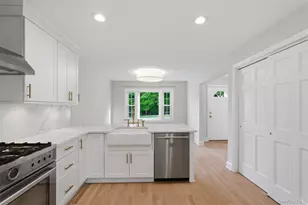 1 Bevan Pl, Eastchester, NY 10709 - Photo 12