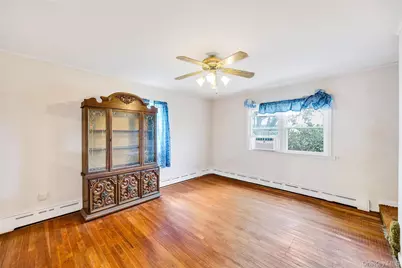 274 Johnson Avenue, Sayville, NY 11782 - Photo 10