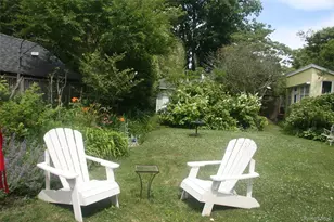 306 6th St, Greenport, NY 11944 - Photo 22