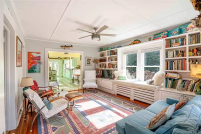 306 6th Street, Greenport, NY 11944 - Photo 2