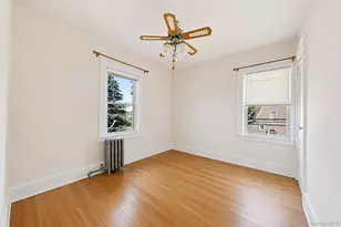 114 Elmwood St, Valley Stream, NY 11581 - Photo 14