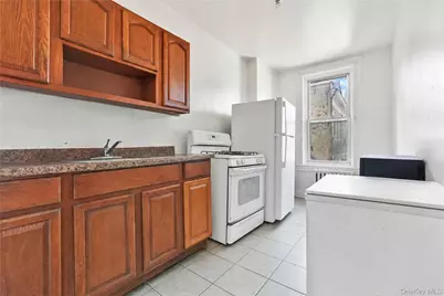 106-17 Jamaica Avenue, Richmond Hill, NY 11418 - Photo 16