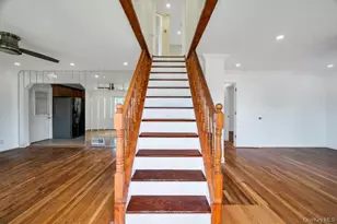 15 Farm Ln, Hicksville, NY 11801 - Photo 4