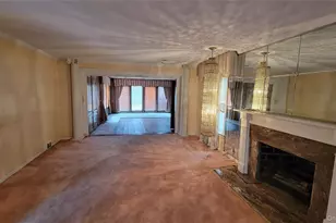 186-20 Troon Rd, Jamaica, NY 11432 - Photo 6